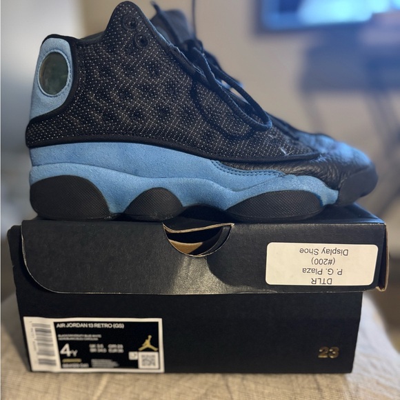 Jordan 13 Retro - Picture 1 of 9